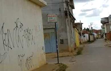 Imagem: O apartamento possui 2 Dormitórios, 1 Banheiro, 70m² de Área