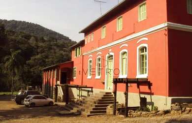 Imagem: O depósito possui 1.200m² de Área e está localizado em