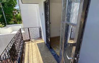 Imagem: A casa possui 2 Dormitórios e 1 Banheiro e está localizado