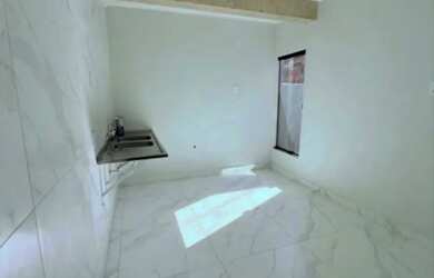 Imagem: A casa possui 2 Dormitórios, 1 Banheiro e está localizado