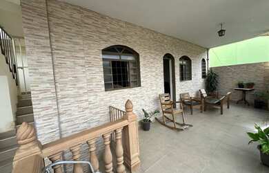 Imagem 9: Casas Santa Maria. São duas casas belíssimas aceito imóvel de menor...