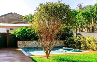 Imagem 3: CASA À VENDA CONDOMÍNIO SANTA MÔNICA JARDINS 6 SUÍTES ALTO PADRÃO...