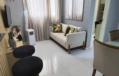 Imagem: O apartamento possui 2 Dormitórios, 1 Banheiro, 1 Vaga na garagem