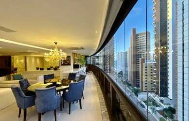 Imagem: O apartamento possui 3 Dormitórios, 5 Banheiros, 4 Vagas na