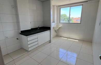 Imagem: O apartamento possui 2 Dormitórios, 2 Banheiros, 2 Vagas na