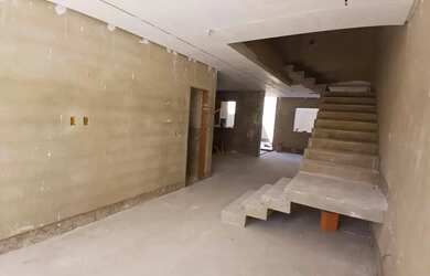 Imagem 6: Sobrado à venda no Bairro Ibituruna - Vista para a serra