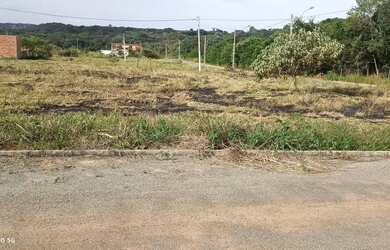 Imagem: O terreno possui 330m² de Área e está localizado em Abadia