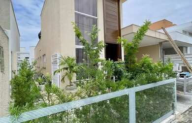 Imagem: A casa em condomínio possui 3 Dormitórios, 2 Banheiros, 2