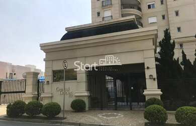 Imagem: O apartamento possui 4 Dormitórios, 5 Banheiros, 5 Vagas na