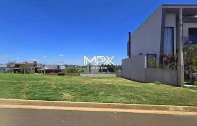 Imagem: O terreno possui 307m² de Área e está localizado em Santa