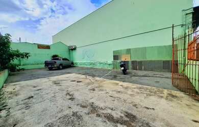 Imagem: O terreno possui 200m² de Área e está localizado em Campos