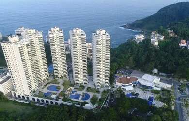 Imagem: O apartamento possui 4 Dormitórios, 5 Banheiros, 2 Vagas na