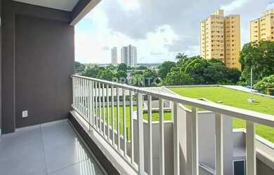 Imagem: O apartamento possui 2 Dormitórios, 1 Banheiro, 1 Vaga na garagem