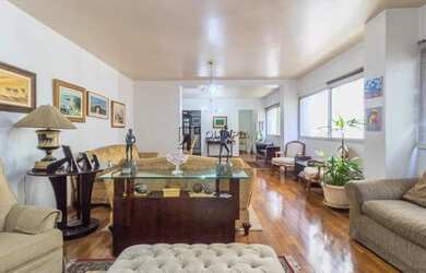 Imagem: O apartamento possui 4 Dormitórios, 4 Banheiros, 2 Vagas na