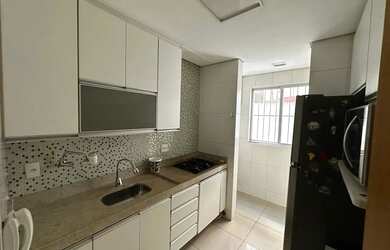 Imagem: O apartamento possui 2 Dormitórios, 2 Banheiros, 2 Vagas na