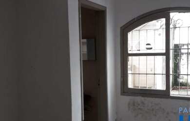 Imagem: A casa possui 3 Dormitórios, 3 Banheiros, 5 Vagas na garagem