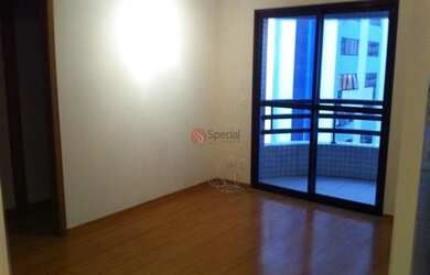 Imagem: O apartamento possui 2 Dormitórios, 2 Banheiros, 2 Vagas na