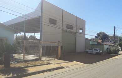 Imagem 1: Galpão/Depósito/Armazém para venda com 466 metros quadrados