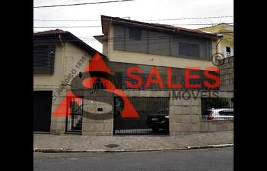 Imagem: A casa possui 3 Dormitórios, 4 Banheiros, 2 Vagas na garagem