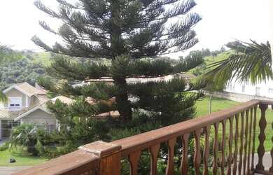 Imagem: A casa em condomínio possui 3 Dormitórios, 3 Banheiros, 4