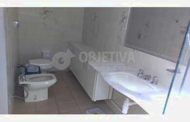 Imagem 11: Venda Casa UMUARAMA. Varanda, 320m² de Área, 4 Vagas na garageme3 Dormitórios