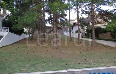 Imagem: O terreno possui 702m² de Área e está localizado em Tamboré