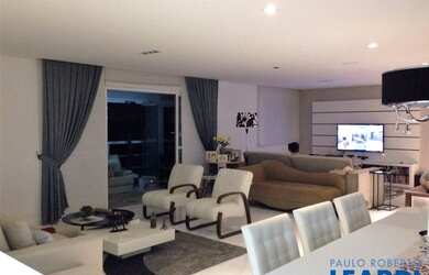 Imagem: O apartamento possui 3 Dormitórios, 4 Banheiros, 4 Vagas na