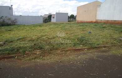 Imagem: O terreno possui 324m² de Área e está localizado em Mandaguaçu