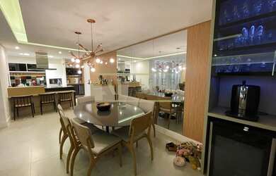 Imagem: O apartamento e possui 2 Dormitórios, Suítes, 4 Banheiros