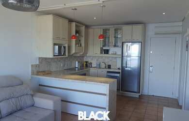 Imagem: O apartamento possui 1 Dormitório, 1 Banheiro, 1 Vaga na garagem