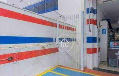 Imagem: O depósito possui 3 Vagas na garagem, 95m² de Área e está