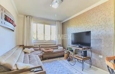 Imagem: O apartamento possui 3 Dormitórios, 1 Banheiro, 1 Vaga na garagem