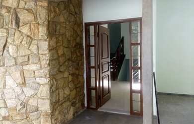 Imagem 7: Casa residencial no Jardins das Paineiras, ótima localização com 350m²