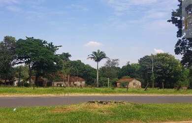 Imagem: O terreno possui 20.000m² de Área e está localizado em Diva