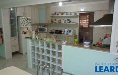 Imagem 10: SOBRADO - LAPA - SP. Varanda, 316m² de Área, 5 Vagas na garageme5 Dormitórios