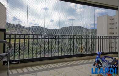 Imagem: O apartamento possui 3 Dormitórios, 5 Banheiros, 2 Vagas na