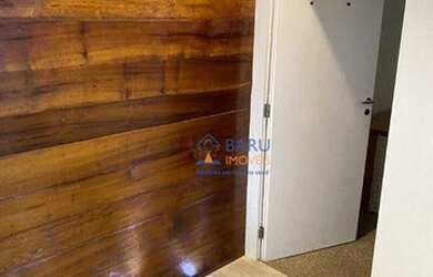 Imagem: O depósito possui 4 Vagas na garagem e 160m² de Área e está