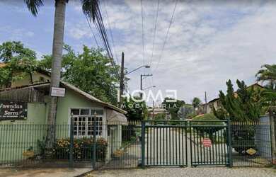 Imagem: A casa em condomínio possui 5 Dormitórios, 4 Banheiros, 1