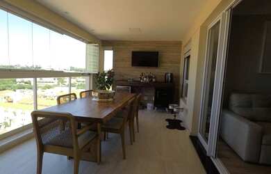 Imagem: O apartamento possui 2 Dormitórios, 5 Banheiros, 3 Vagas na