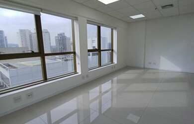 Imagem: O depósito possui 1 Vaga na garagem, 55m² de Área e está