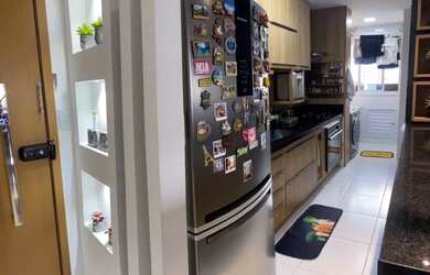 Imagem: A casa possui 2 Dormitórios, 2 Banheiros, 2 Vagas na garagem