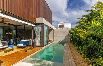 Imagem: Casa de condomínio sobrado para venda tem 410 metros quadrados