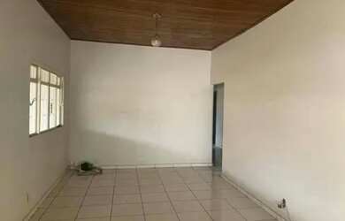 Imagem: A casa possui 2 Dormitórios, 1 Banheiro, 100m² de Área e