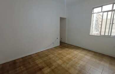 Imagem: O apartamento possui 1 Dormitório, 1 Banheiro e 40m² de Área