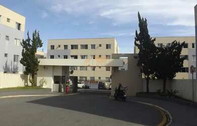 Imagem: O apartamento possui 3 Dormitórios, 1 Banheiro, 1 Vaga na garagem