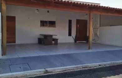 Imagem: A casa em condomínio possui 2 Dormitórios, 1 Banheiro, 3 Vagas