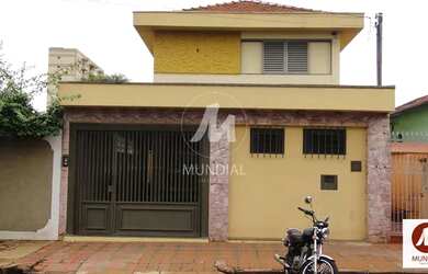 Imagem: O depósito possui 1 Vaga na garagem, 230m² de Área e está