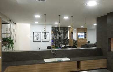 Imagem: O apartamento possui 2 Dormitórios, 2 Banheiros, 1 Vaga na