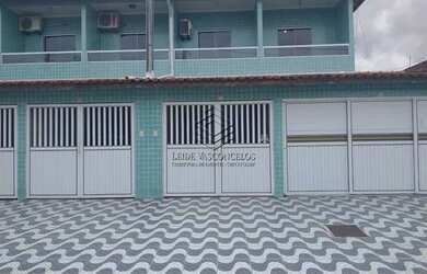 Imagem: A casa possui 2 Dormitórios, 1 Banheiro, 1 Vaga na garagem