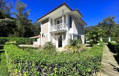 Imagem: A casa em condomínio possui 3 Dormitórios, 2 Banheiros, 2